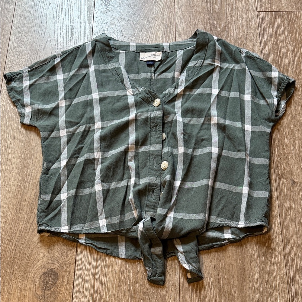 Universal Thread Olive Plaid Crop Top